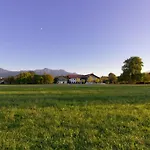 B33 Apartman