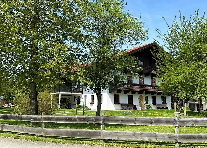 B33 Уберзее
